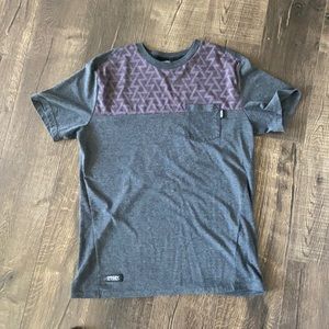 Men’s Oakley pocket tee